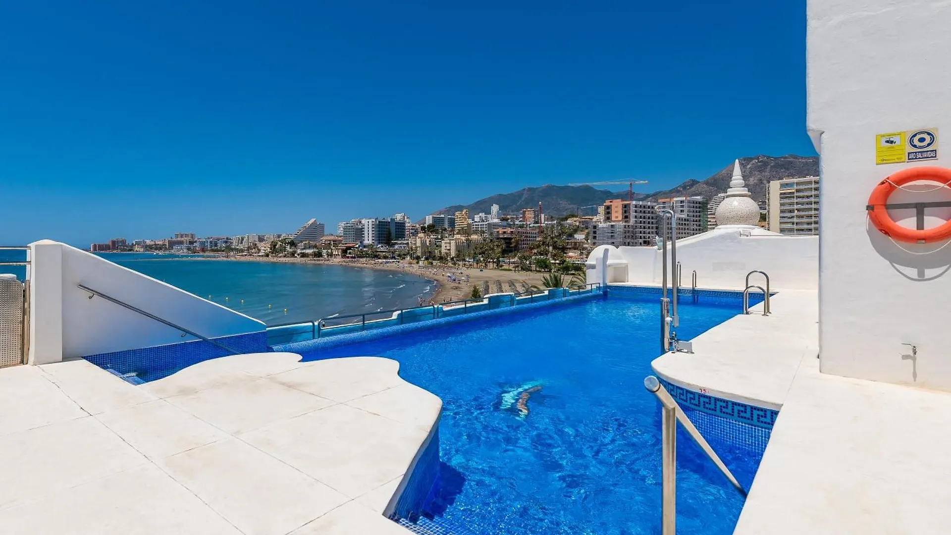 Vb Madeira 1Bdr With Rooftop Swimming Pool Benalmádena
